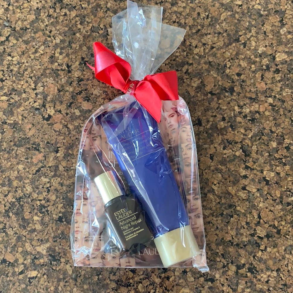 Estée Lauder Advanced Night Repair & Cleanser